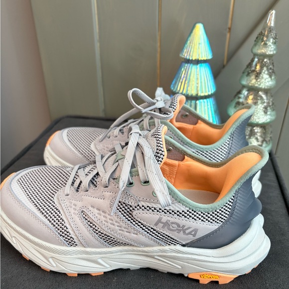 Woman’s HOKA’S Anacapa 2 Freedom size 7.5  Gray and Peach Walking Sneakers - Picture 5 of 10